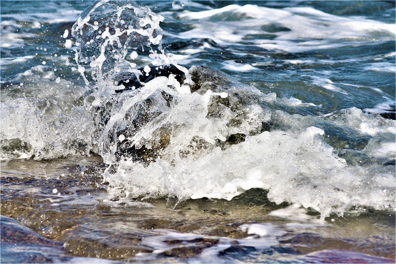 Waves, nature, mesentery — How to Join Clubs and Private Tables in Master Poker